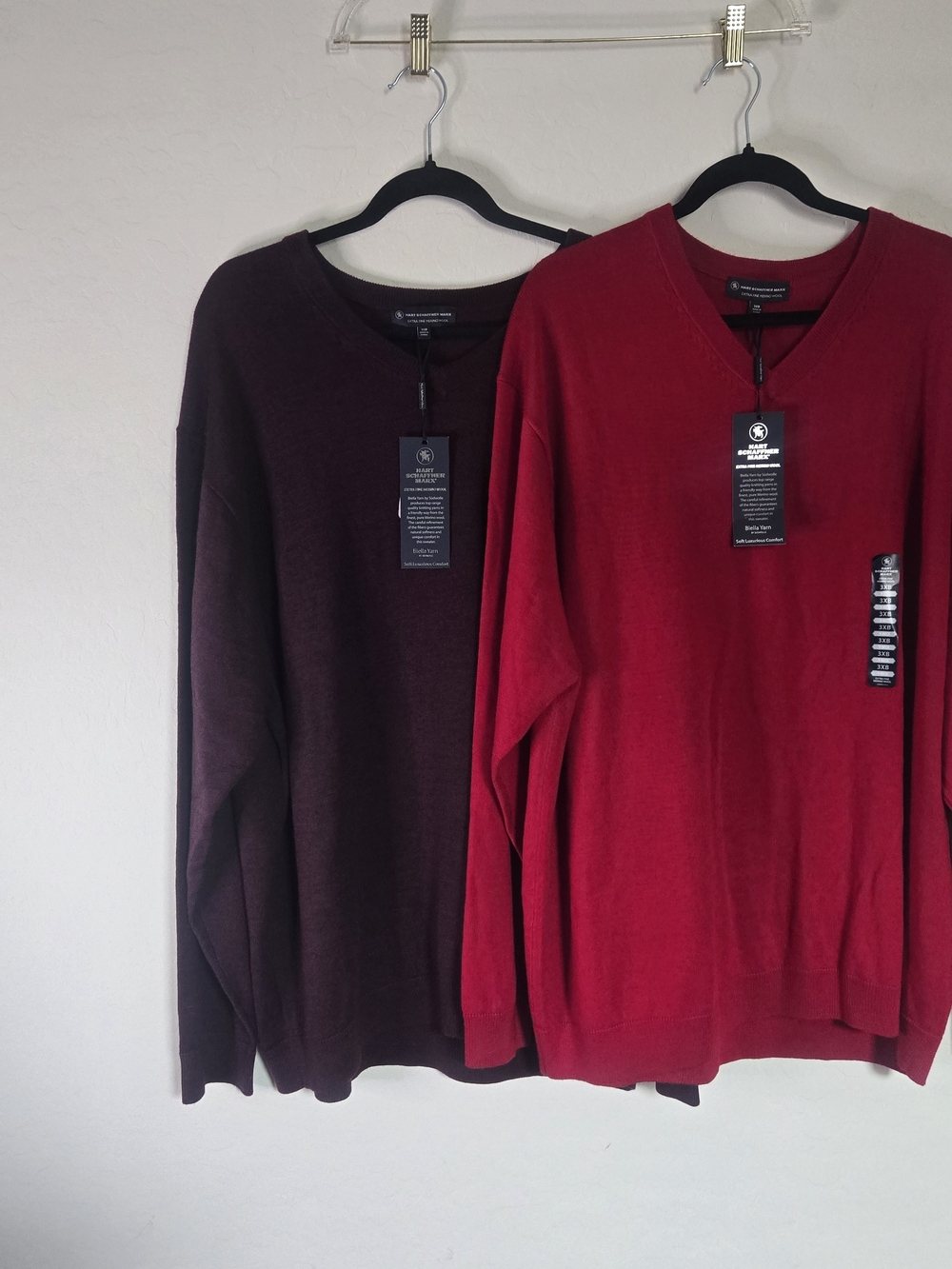 Men's V-Neck Sweater - Red - Black Rivet